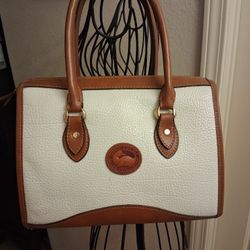 Vintage Dooney & Bourke White/Tan Bag
