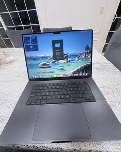 MacBook Pro 16 m4 max 64 gb ram 1 tb ssd