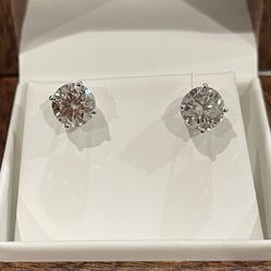 IGI Certified Diamond Stud Earrings (3ctw) 