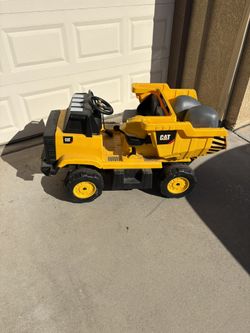 Kid Trax “CAT” Dump Truck