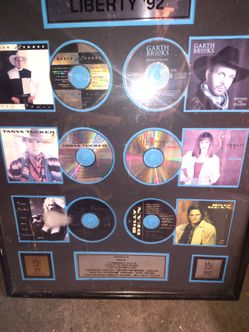 Garth brooks one of a kind original award