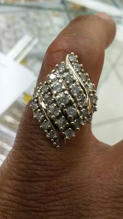 10K GOLD diamond ring 1ct diamonds