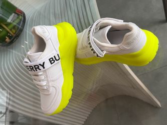 Burberry sneakers