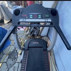I Fit com proform 795 sl Treadmill 10 quick speed heart rate control programs Power incline EKG2 heart rate monitor In working good condition as s for Sale in Hawthorne CA OfferUp