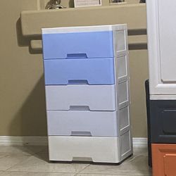 5 Drawer Storage Dresser 