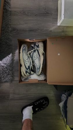 New Balance 725