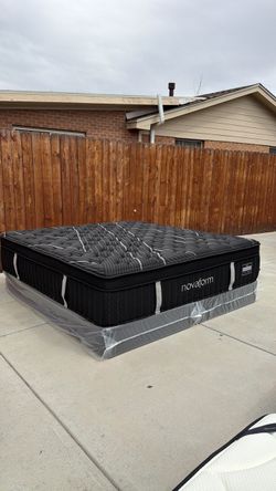 Beautiful King size Mattress for sale !!!