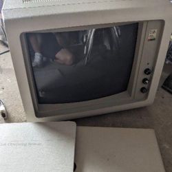 Vintage IBM 5153 Monitor Personal Computer Color Display 