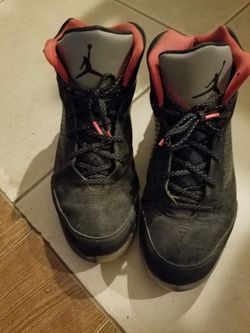 Mens size 12 black red Jordan sneakers