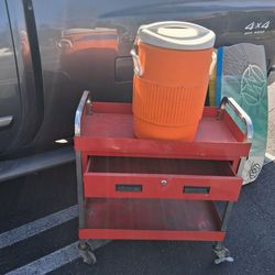 Metal Tool Box with Wheels!  🔧 🔨 🗜 🧰