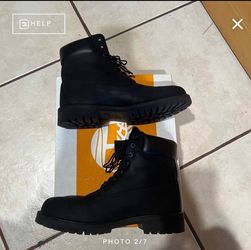 Size 8.5 Timberland 6 Inch Premium Boot “Black”