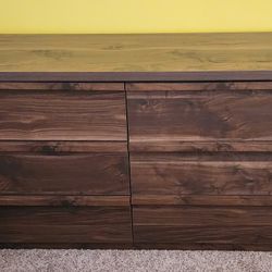 Sadder Brown 6 Drawer Dresser
