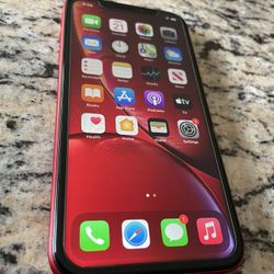 Apple iPhone  XR UNLOCKED Excellent Condition W/ New Charger And Tempered Glass 