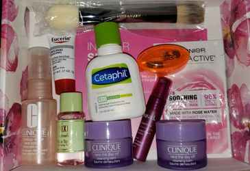 UNUSED NEW BEAUTY BOX