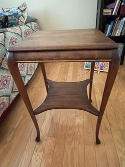 2 Tier Parlor or Lamp Table