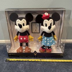 New Disney Treasures From The Vault Mickey & Minnie Plush Set