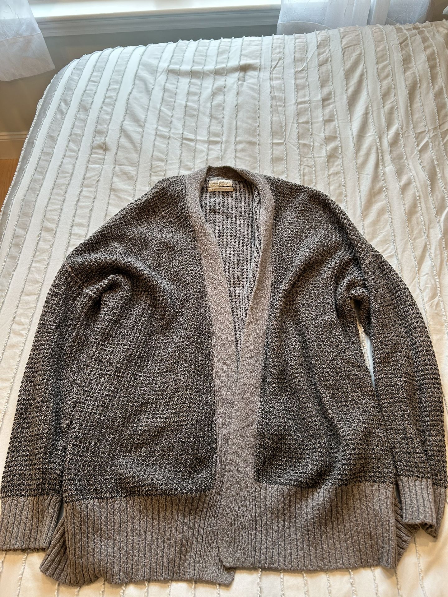 Urban Outfitters Women's Grey Cardigan