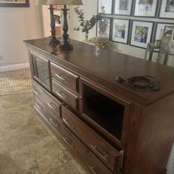 STONE CREEK WOOD BEDROOM SET