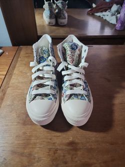 Converse All  Stars Floral Tapestry High PlatformsWomen's Size 10