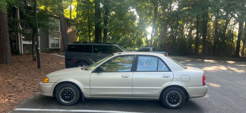 2000 Mazda protégé