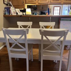 White Dining Table And Chairs 