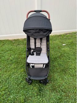 Ingenuity 3Dquickclose CS+ Compact Travel Stroller – Great Condition! NO belly bar
