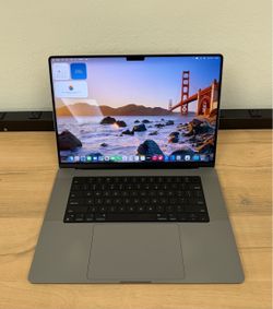 16" MacBook Pro M1 Max 10 Core*64GB RAM*512GB SSD