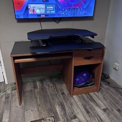 Office desk with removable top