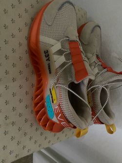 Shoes size 9/2 new