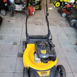 Dewalt 21-in 2-in-1 Gas Self Propelled Walk Behind Lawn Mower 