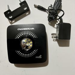 Chamberlain myQ WiFi + Garage Door Remote 