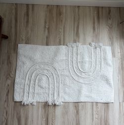 Urban Outfitters bath mat / rug
