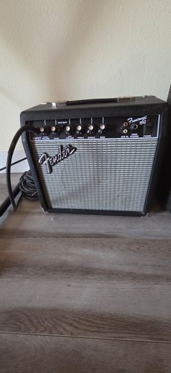 Fender Frontman 15G - 15W Guitar Combo Practice Amp