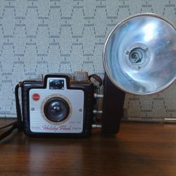 Vintage Kodak Brownie Holiday Flash Camera