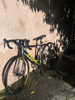 2017 Fuji sportif Disc 1.1