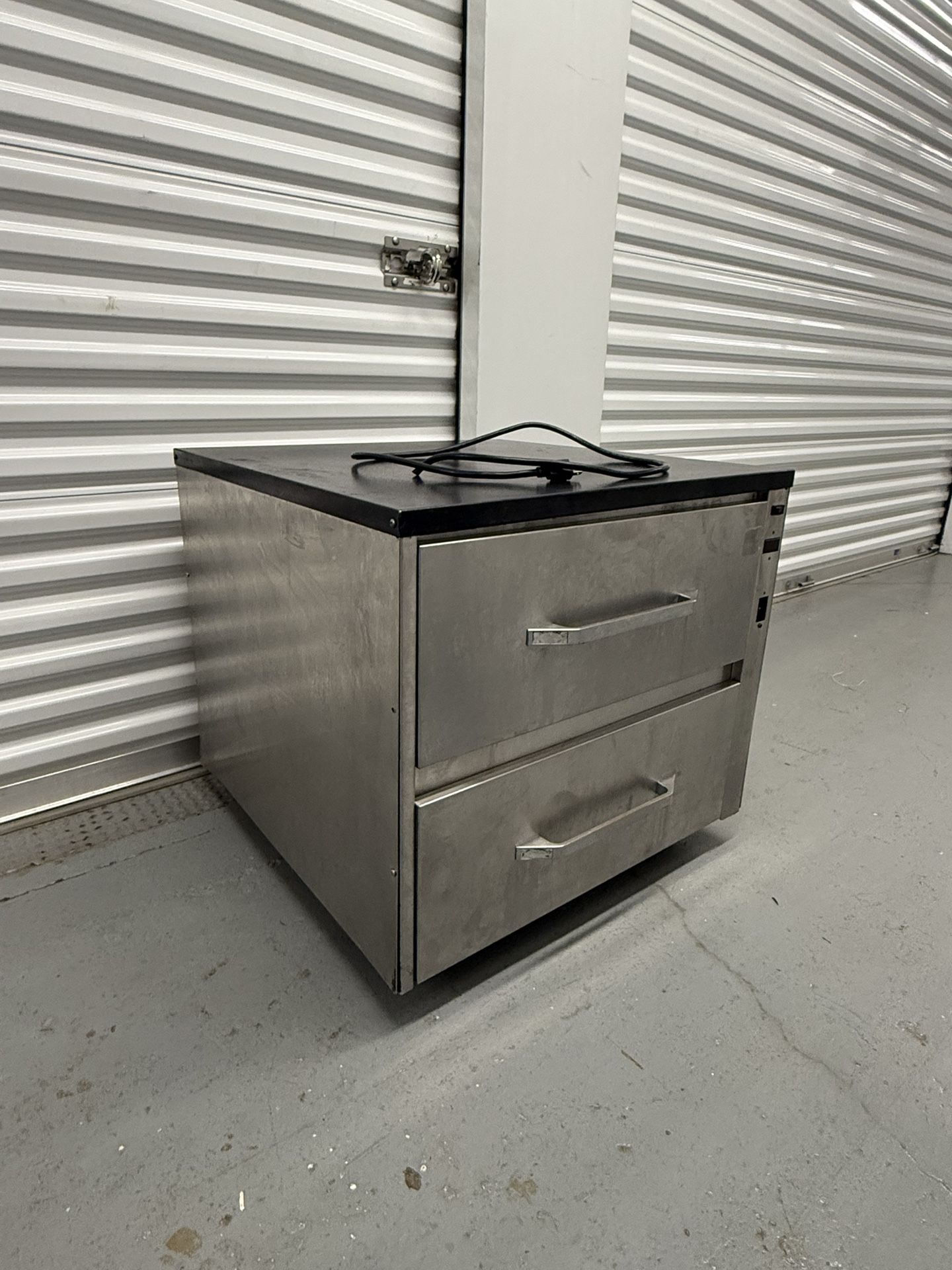 Hatco HDW-2 Freestanding Warming Drawer, (2) Compartments, 120v