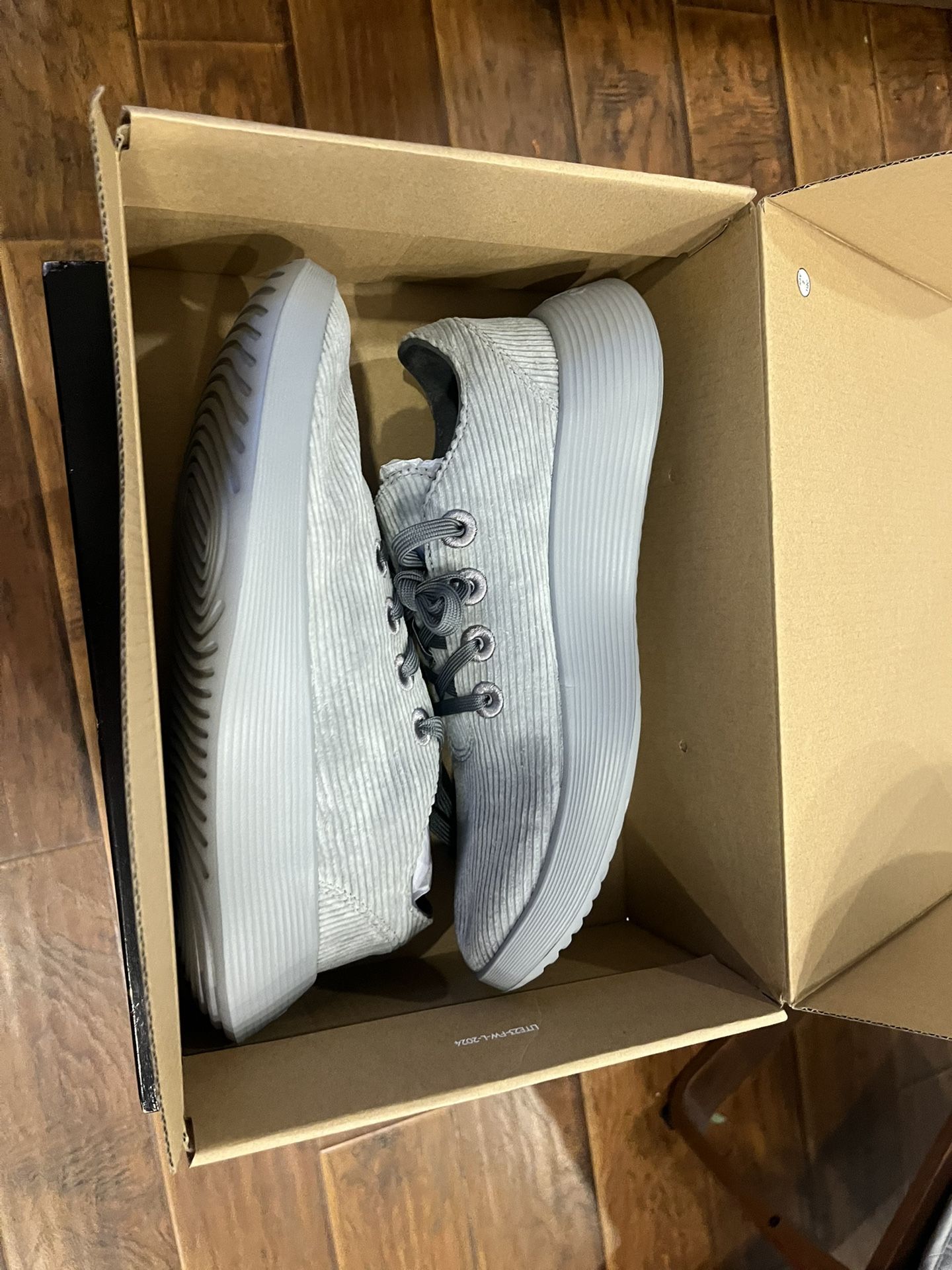 New Grey Allbirds Shoes (Men 10.5)