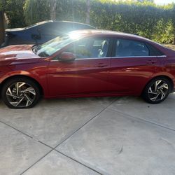 2024 Hyundai Elantra Limited