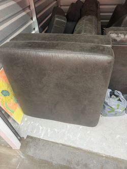 2 pcs sectional with ottoman