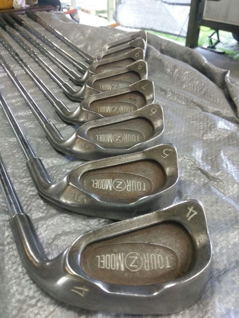 Set Of Tour Model Golf Irons
