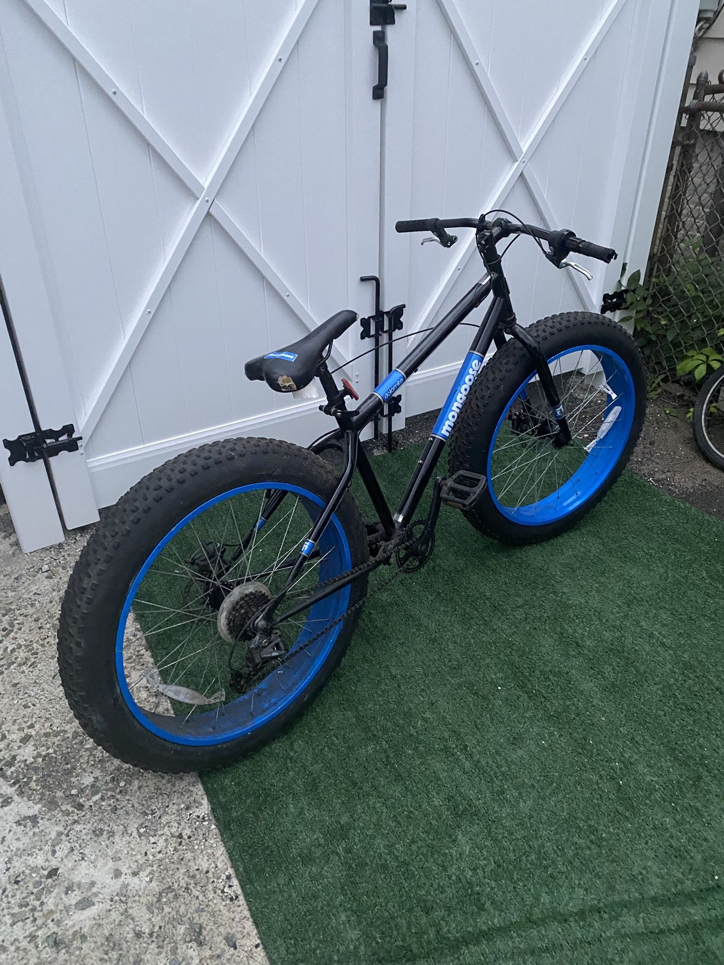 Mongoose Fat Tire Bike (Parts Only) – Needs Fixing