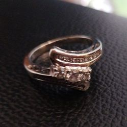 Solid 14K White Gold Natural Diamond Solitaire Ring W/ 20 Natural Diamond Accents