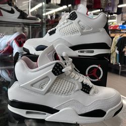 Air Jordan 4 Retro Flight Club