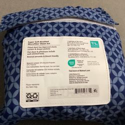 Microsoft twin Or XL twin Sheets 