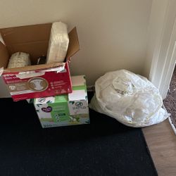 New Born And Size 1 Baby Diapers 