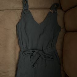 WOMENS SIZE S BLACK JUMPSUIT $1.00