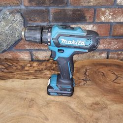 Makita 12V Drill
