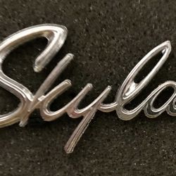 Collection of Vintage 1960’s & 1970’s Buick / Opel Metal Ornament / Trim Badges / Emblems 