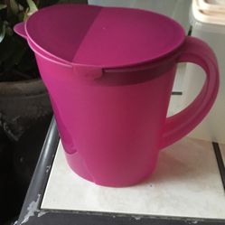Tupperware Jarra
