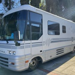 1993 Winnebago VECTRA 33RQ